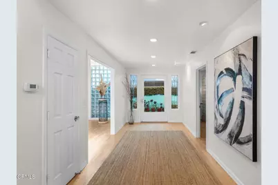 2150 Napoli Drive, Oxnard, CA 93035 - Photo 9