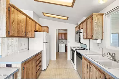 4501 W Channel Islands Boulevard #92, Oxnard, CA 93035 - Photo 17