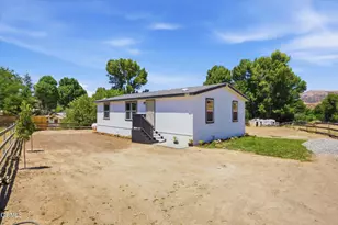 20405 Weston Ave, Tehachapi, CA 93561 - Photo 5