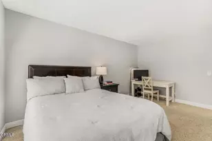 263 Fox Hills Dr, Thousand Oaks, CA 91361 - Photo 19