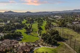 263 Fox Hills Dr, Thousand Oaks, CA 91361 - Photo 27