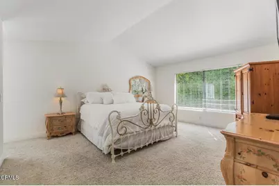 263 Fox Hills Drive, Thousand Oaks, CA 91361 - Photo 13