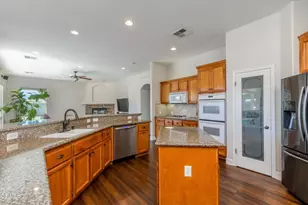 10503 Hinderhill Dr, Bakersfield, CA 93312 - Photo 17