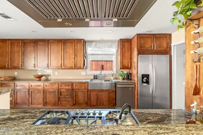 126 Hillview Avenue, Ventura, CA 93003 - Photo 5