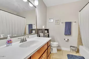 1410 Huntswood Way, Oxnard, CA 93030 - Photo 15