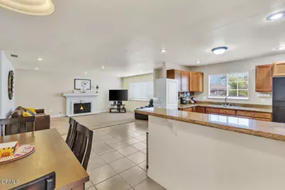 1410 Huntswood Way, Oxnard, CA 93030 - Photo 5