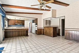 195 W Avenida De Las Flores, Thousand Oaks, CA 91360 - Photo 11