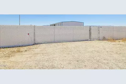 2866 W Avenue F, Lancaster, CA 93536 - Photo 37