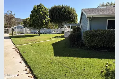 2267 Calle Bellota, Camarillo, CA 93010 - Photo 41