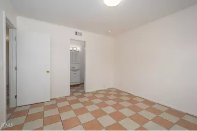 1334 Sevilla Street, Camarillo, CA 93010 - Photo 17
