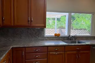 657 Dana Dr, Santa Paula, CA 93060 - Photo 17