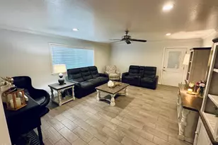 1031 Redwood St, Oxnard, CA 93033 - Photo 3