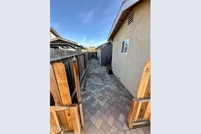1031 Redwood Street, Oxnard, CA 93033 - Photo 17