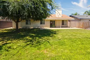 2751 Sierra Madre Ct, Selma, CA 93662 - Photo 23