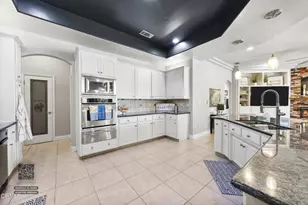 3010 Redwood Forest Dr, Bakersfield, CA 93314 - Photo 21