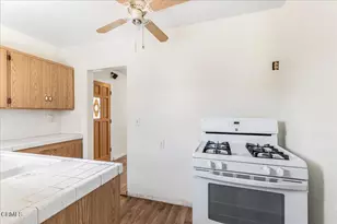 129 S Olive St, Santa Paula, CA 93060 - Photo 9
