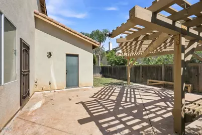 1706 Valerosa Way, Oxnard, CA 93030 - Photo 39