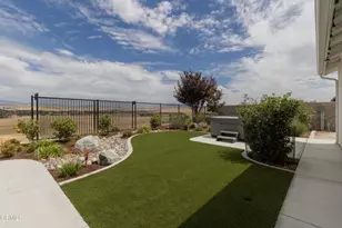 6909 Aquamarine Dr, Bakersfield, CA 93306 - Photo 11