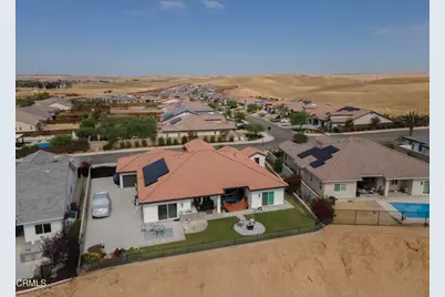 6909 Aquamarine Drive, Bakersfield, CA 93306 - Photo 55