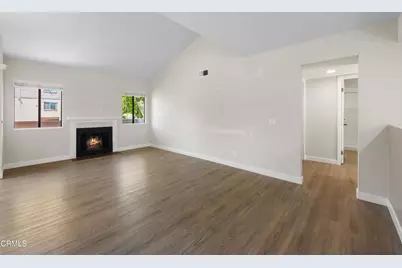 1254 Seacliff Court #2, Ventura, CA 93003 - Photo 19