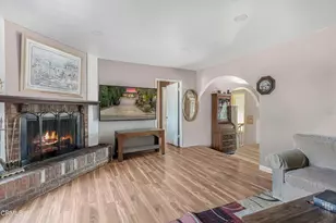 817 Benson Way, Thousand Oaks, CA 91360 - Photo 5