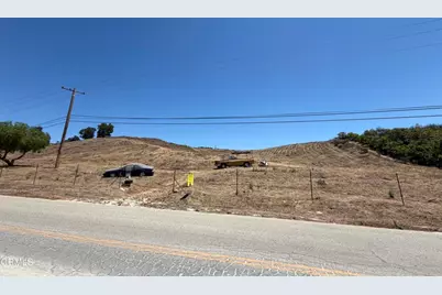 8796 Roseland Avenue, Moorpark, CA 93021 - Photo 15