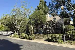 882 Barber Ln, Ventura, CA 93003 - Photo 25