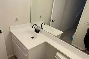 882 Barber Ln, Ventura, CA 93003 - Photo 11