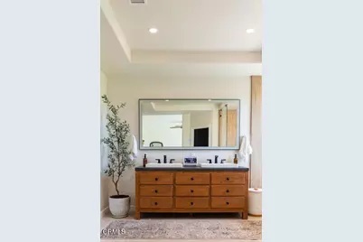 2802 Golf Villa Way, Camarillo, CA 93010 - Photo 35