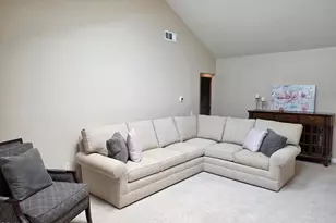 33109 Village 33, Camarillo, CA 93012 - Photo 3