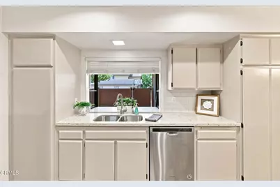 1107 Catlin Street #A, Simi Valley, CA 93065 - Photo 15
