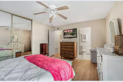 11237 Village 11, Camarillo, CA 93012 - Photo 15
