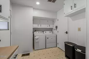 15750 E Arroyo Dr, Moorpark, CA 93021 - Photo 19