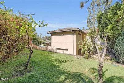 11923 Brentwood Grove Drive, Los Angeles, CA 90049 - Photo 45