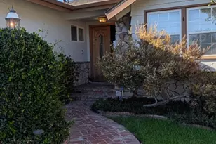 7871 E Ring St, Long Beach, CA 90808 - Photo 5