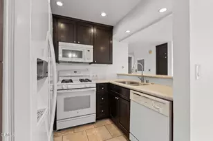 5325 Newcastle Ave, Encino, CA 91316 - Photo 5