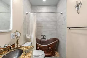 817 N Calle La Sombra, Camarillo, CA 93010 - Photo 25
