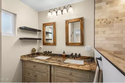 817 N Calle La Sombra, Camarillo, CA 93010 - Photo 35