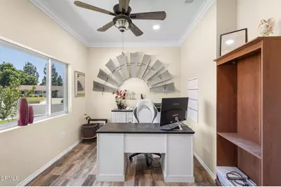 817 N Calle La Sombra, Camarillo, CA 93010 - Photo 9