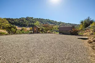 320 N Barbara St, Ojai, CA 93023 - Photo 23