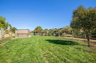 320 N Barbara St, Ojai, CA 93023 - Photo 17