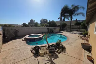 326 N Steckel Dr, Santa Paula, CA 93060 - Photo 15
