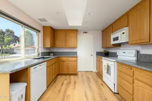 30003 Village 30, Camarillo, CA 93012 - Photo 17