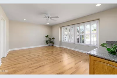 30003 Village 30, Camarillo, CA 93012 - Photo 21