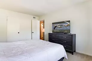 1236 Landsburn Cir, Westlake Village, CA 91361 - Photo 15