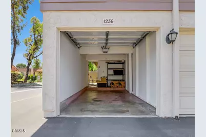 1236 Landsburn Circle, Westlake Village, CA 91361 - Photo 17
