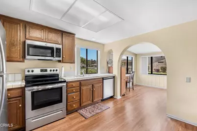 34137 Village 34, Camarillo, CA 93012 - Photo 11