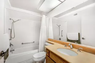 34137 Village 34, Camarillo, CA 93012 - Photo 33