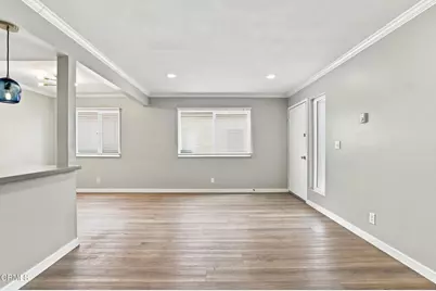 2570 Rudder Avenue, Port Hueneme, CA 93041 - Photo 11
