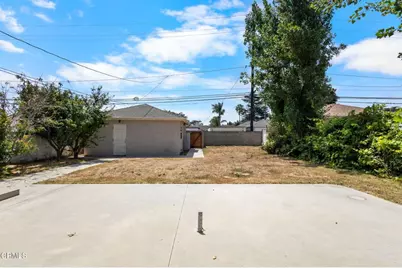 302 Douglas Avenue, Oxnard, CA 93030 - Photo 19